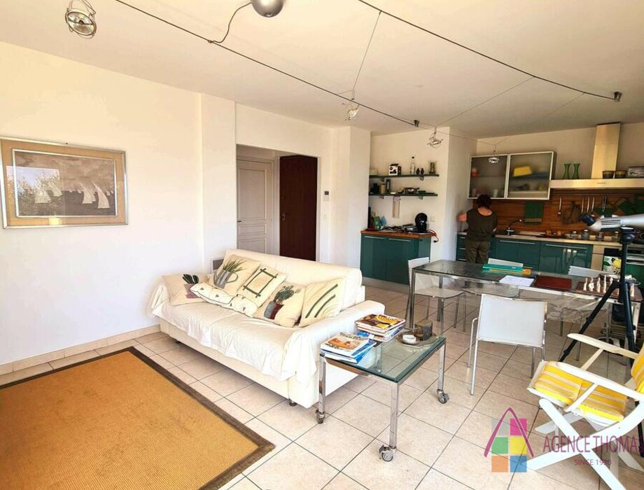 Bilocale con terrazza e giardino, vista panoramica sul mare e sul principato di Monaco