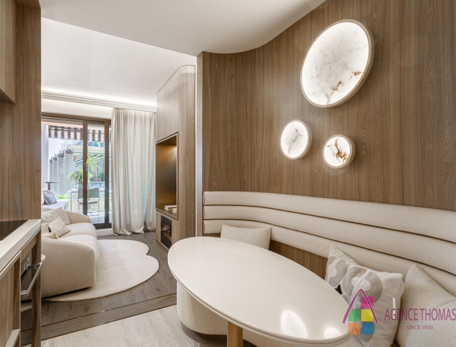 Magnifico monolocale  organizzato in 2 locali