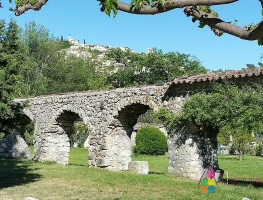 AFFASCINANTE RISTORANTE ALBERGHIERO IN PROVENZA