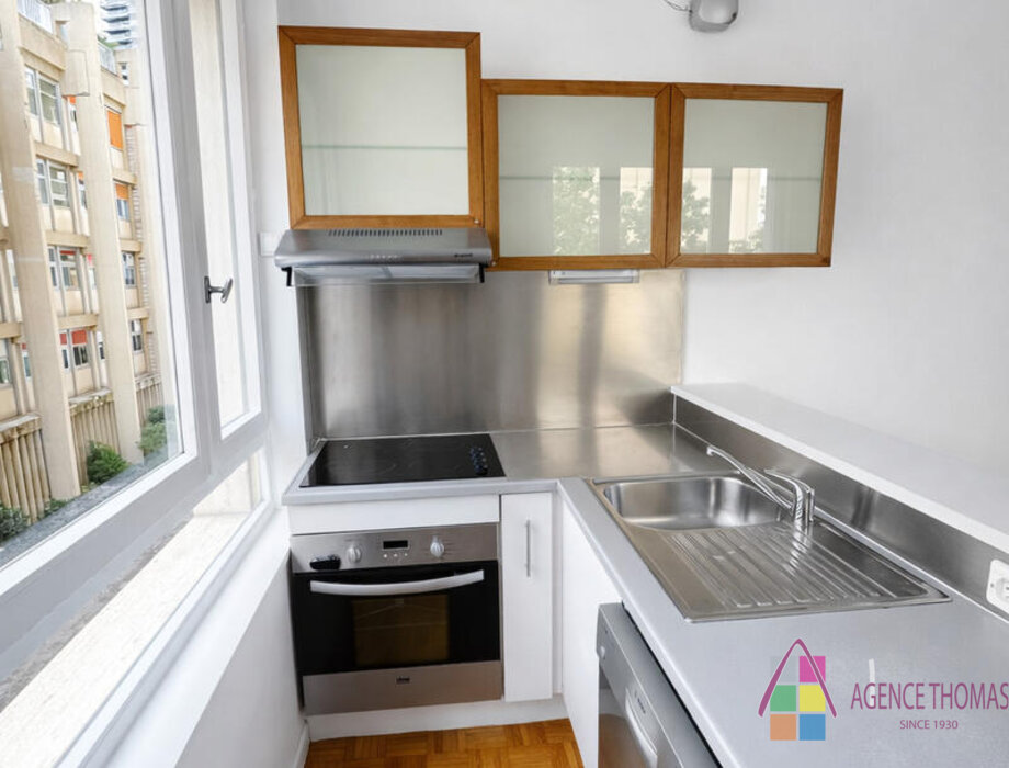 2 LOCALI PLACE DES MOULINS