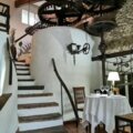 AFFASCINANTE RISTORANTE ALBERGHIERO IN PROVENZA
